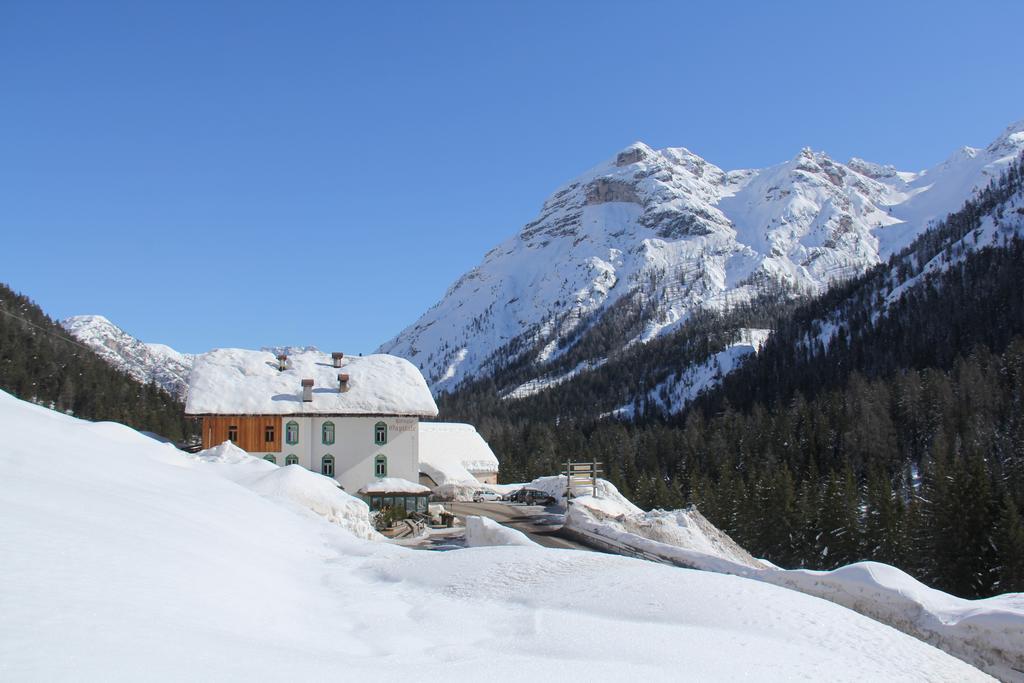 Ristorante Rifugio Ospitale Otel Cortina dʼAmpezzo Dış mekan fotoğraf